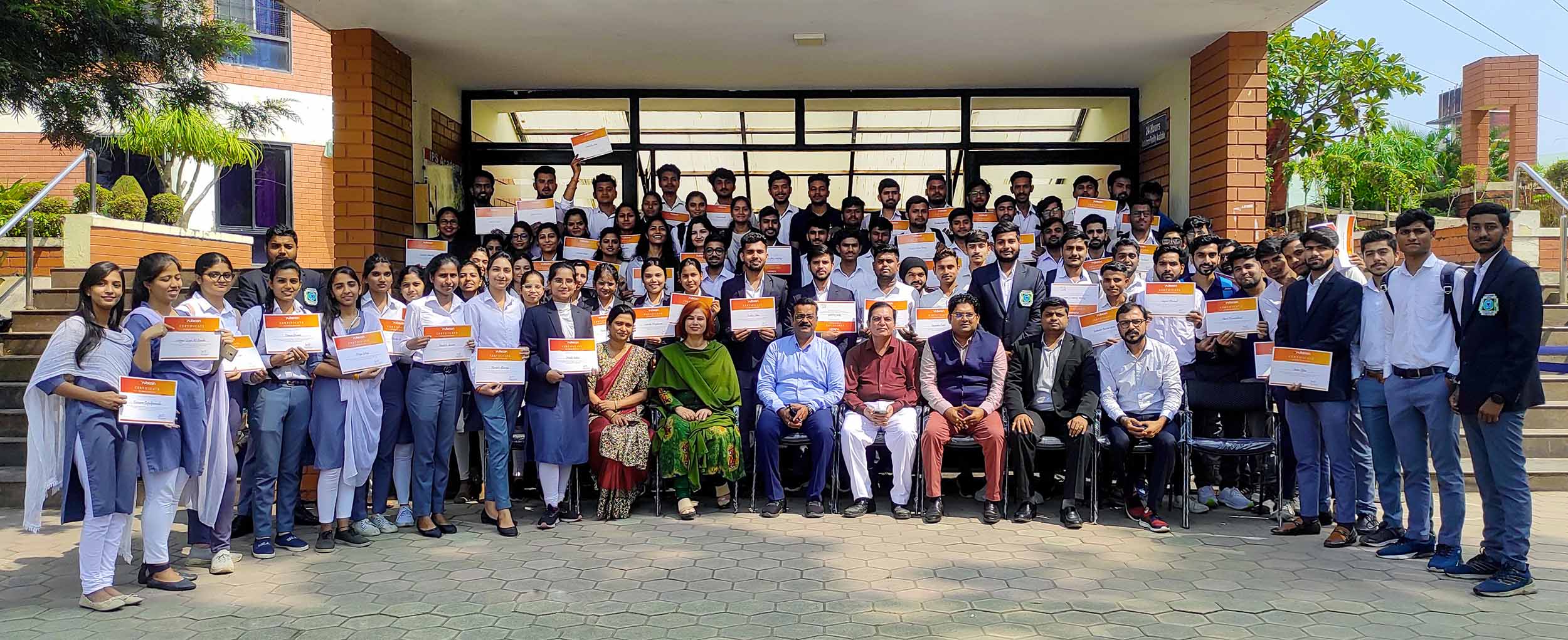 Campus group photo with faculty